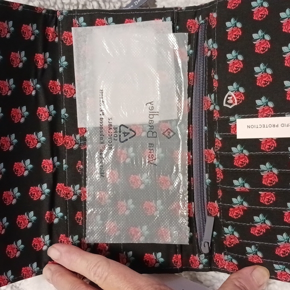 COPY - Vera Bradley wallet crossbody NWTS - Picture 2 of 4